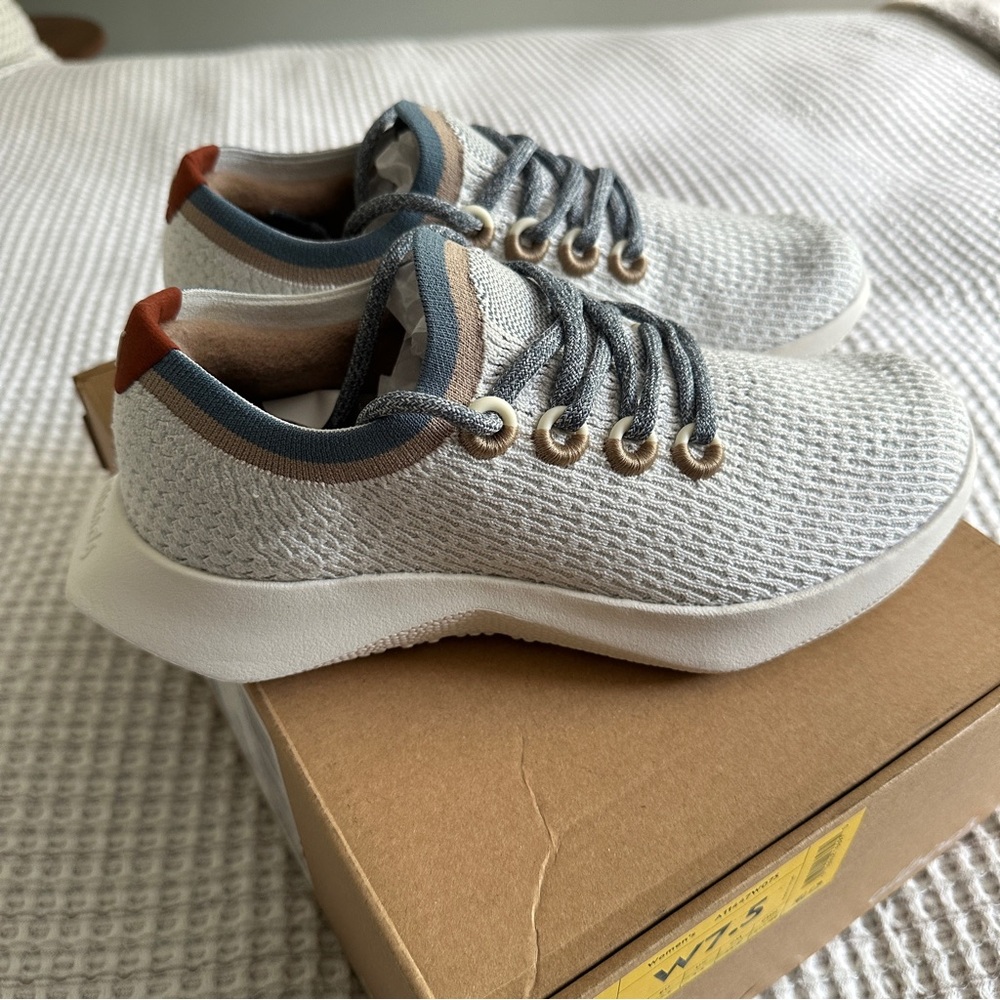 Allbirds Women's Tree Dasher 2 - Blizzard/Rustic Cobalt - Picture 3 of 12